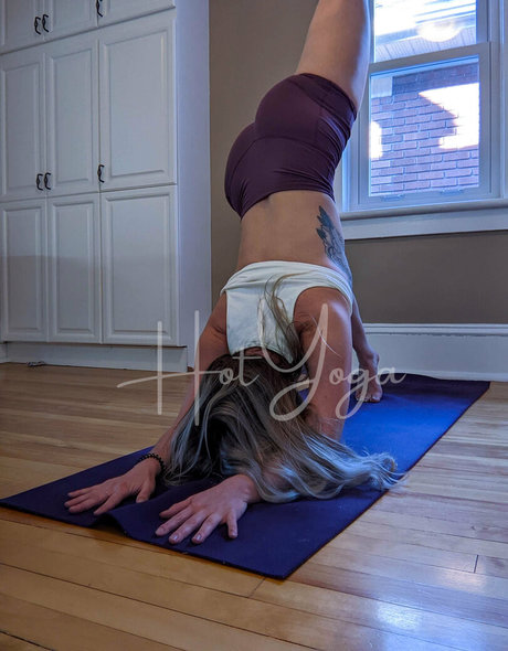 mom fuck onlyfans hot naked picture