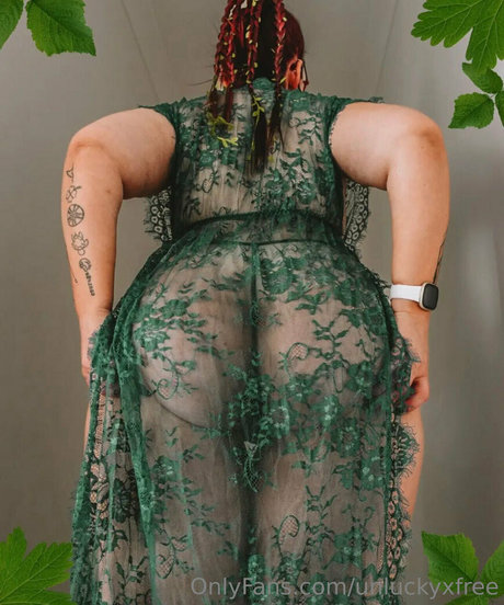 unluckyxfree model hd image