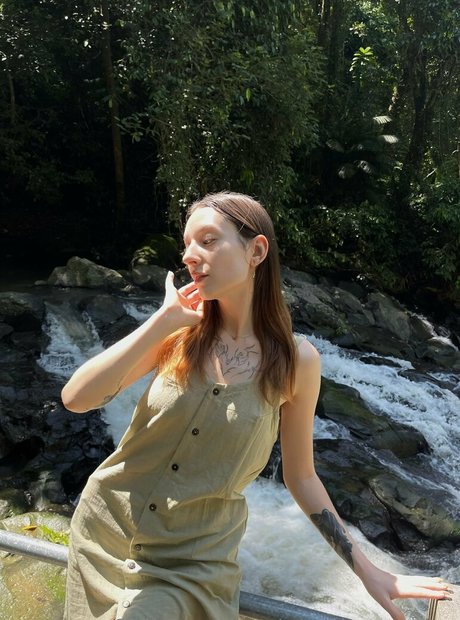 pppoisonnn ivy star adult gallery