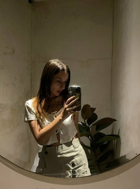 pppoisonnn ivy hd actress photo