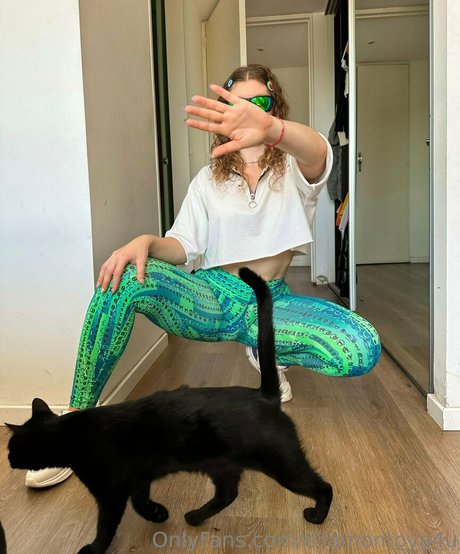 dark nipples onlyfans free picture