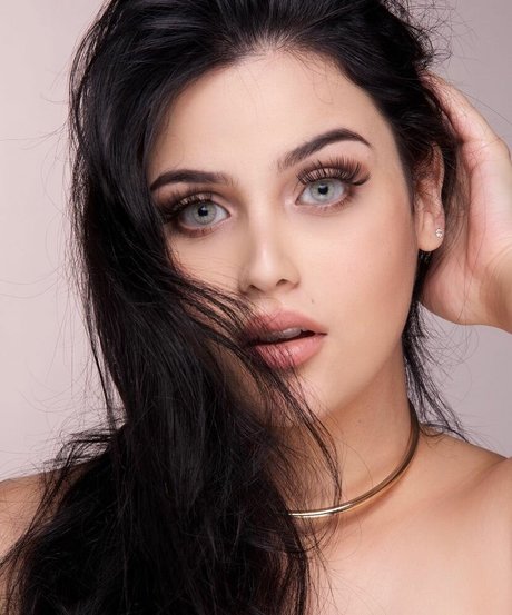 Paola Migliorini model hd photo