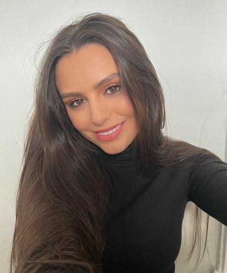 Cher Lloyd high quality model pictures