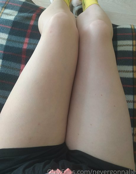 nevergonnalie pretty pornstar photos