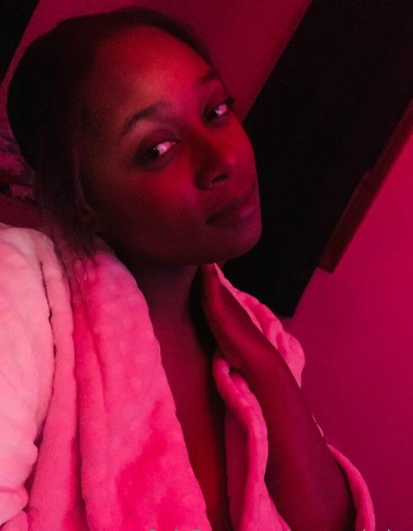 seannababe exclusive actress photo