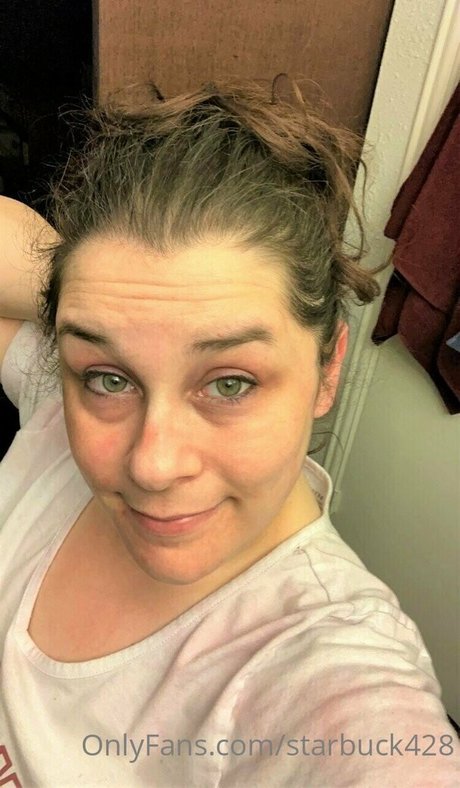 goodgirlgiggles model erotic pictures