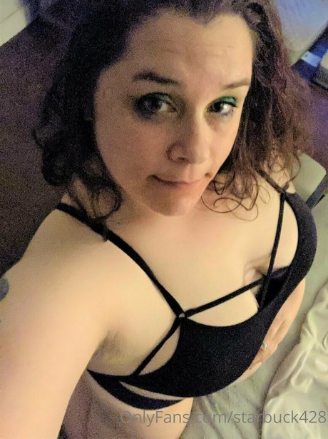 goodgirlgiggles free model pic