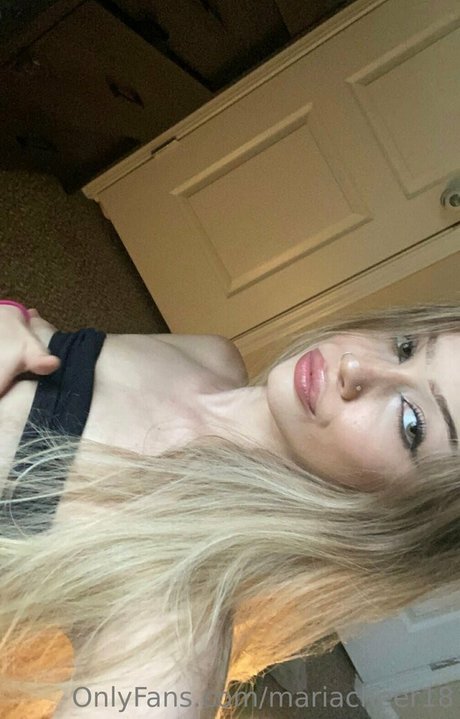 mariacheer18 model sexy pic