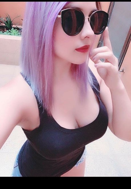 Jezz Angeles exclusive star photo