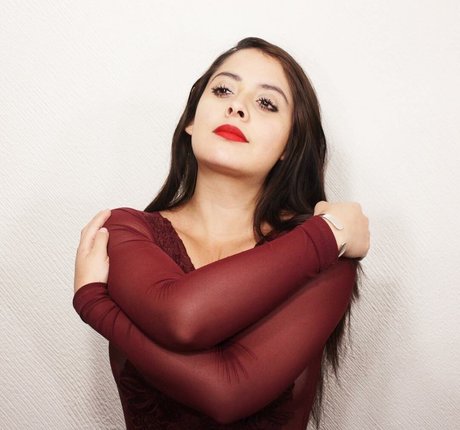 Jezz Angeles star adult photos