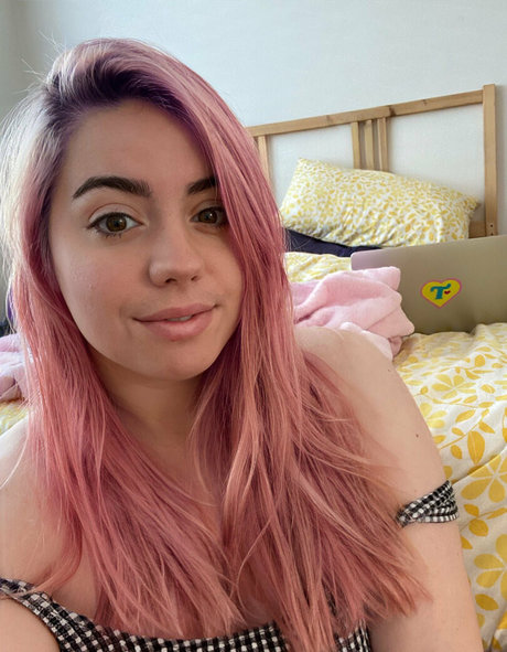 msannabananafree art star pic