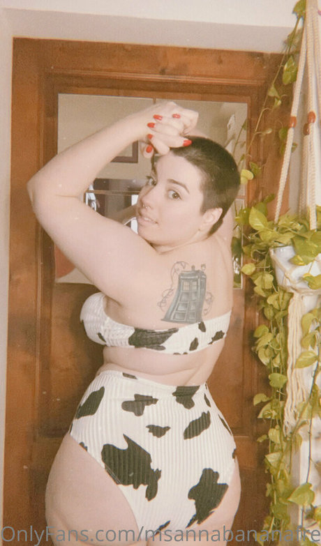 msannabananafree nice model pic