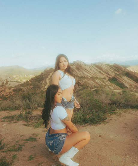 winniehoney model beautiful image