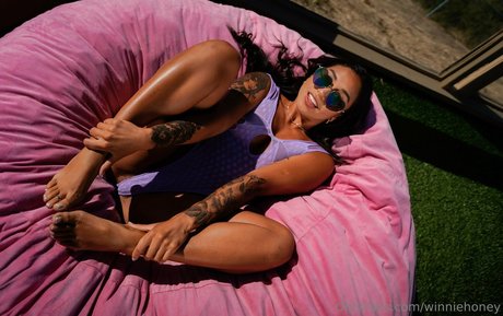 winniehoney erotic star galleries