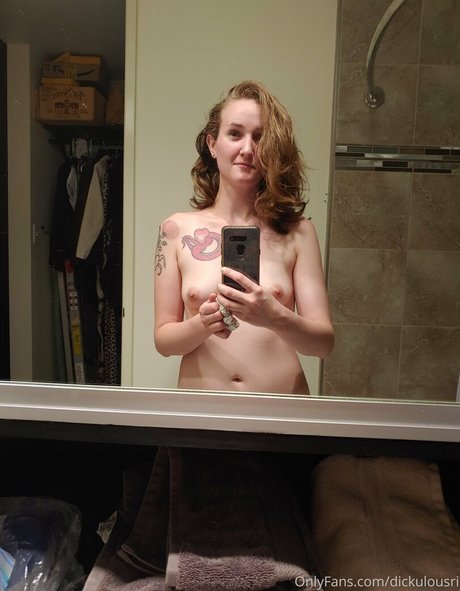 dickulousri star sex photo