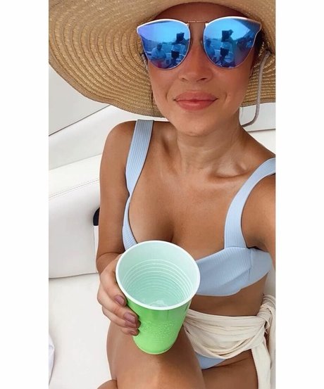 Amanda Guerra model hd img