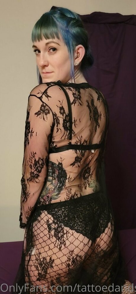 tattoedandsubmissive top actress images