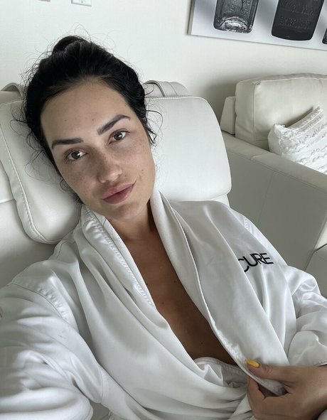 cjdoingthingz model free galleries