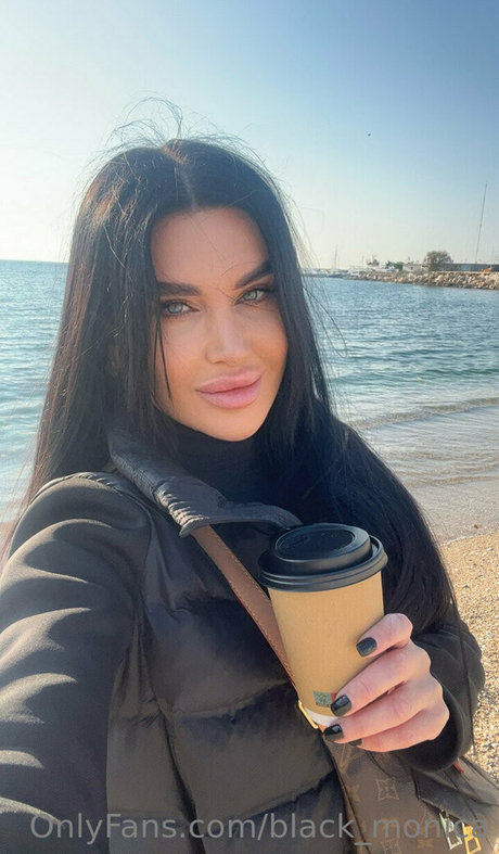 black monica star perfect img