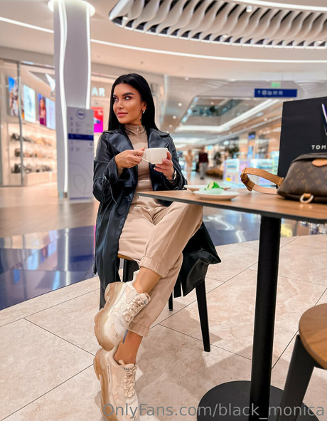 black monica nice pornstar img