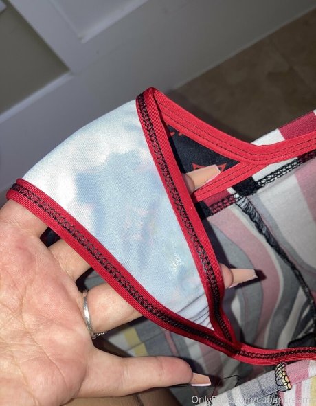 mollycreamss model nice pics