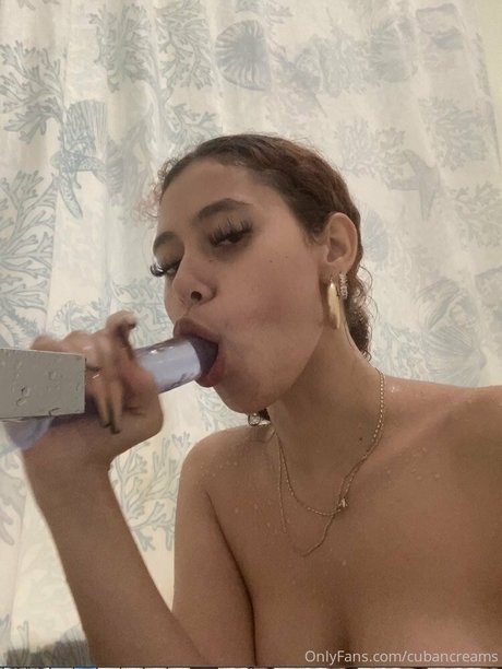 mollycreamss sex actress image