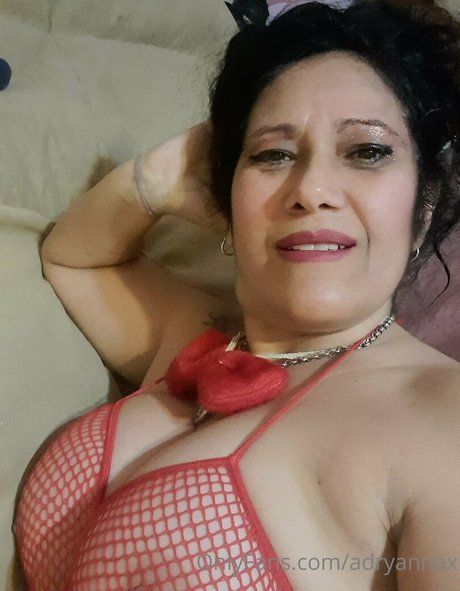 adryannax model top photos