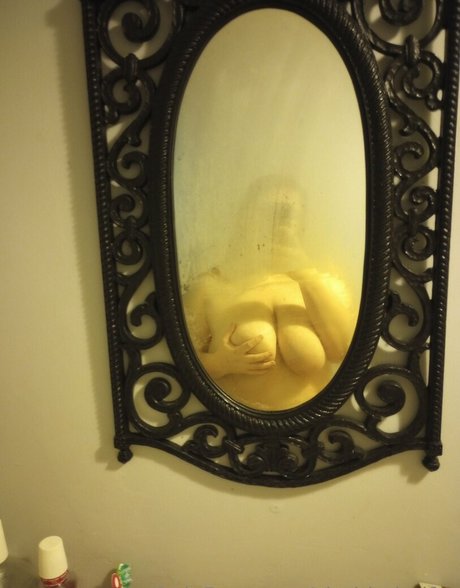 chubbyheifer nude model pictures