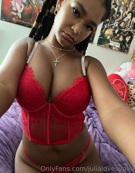 juliaalovesyou naked pornstar pic