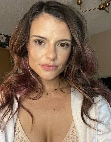 casual lies star adult pictures