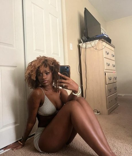 xo rocky ox7 actress photo