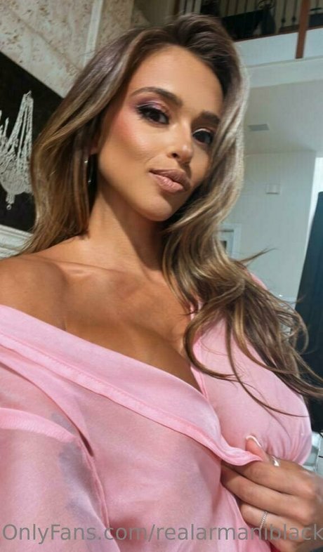 realarmaniblack perfect actress pics