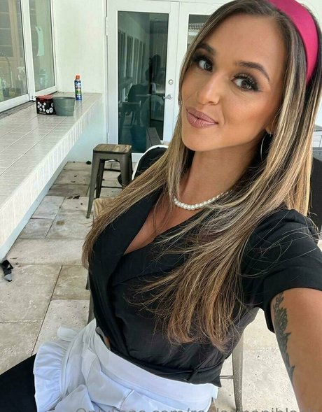 realarmaniblack adult actress photo