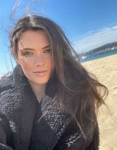 Lili sa xo beautiful pornstar image