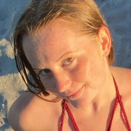 Kaja Mood hot actress photo