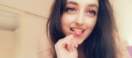 shemale outdoor onlyfans hot pic