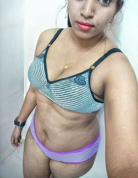 Indian Exhibition star sexy images