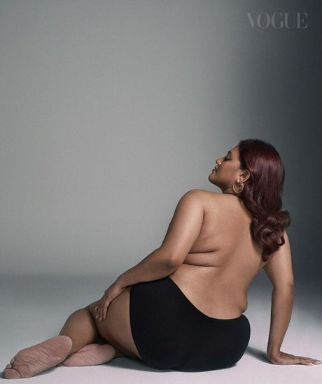 Indian Exhibition naked actress img