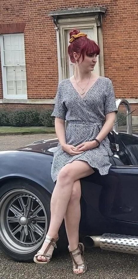 Izzie Balmer star exclusive pictures