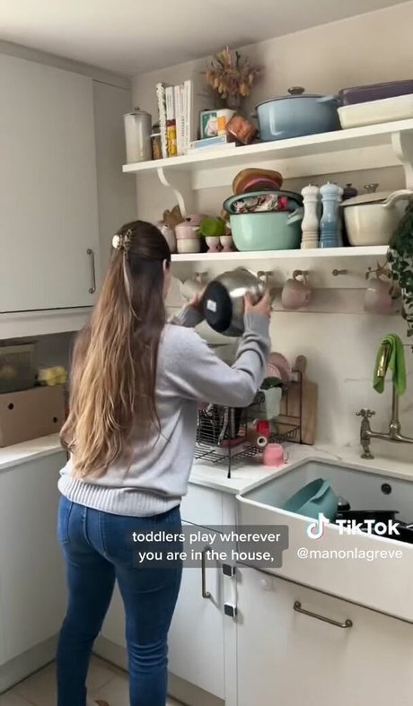 Manon Lagreve top pornstar picture