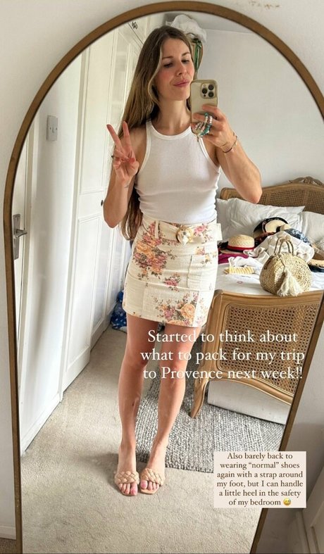 Manon Lagreve model pictures