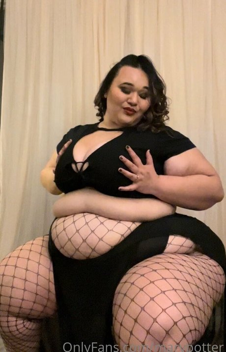 makanamoon exclusive model gallery