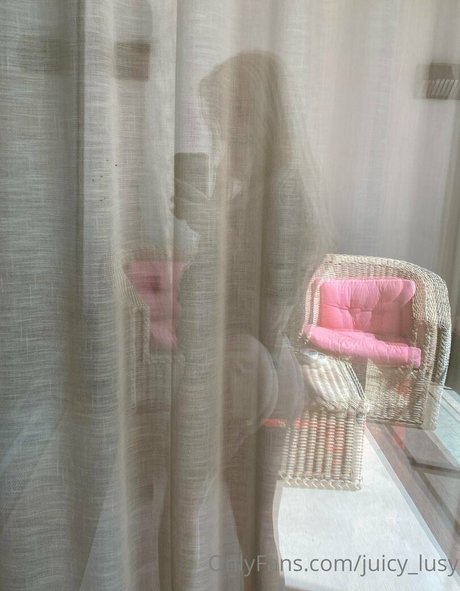 juicy lusy nude pornstar pic