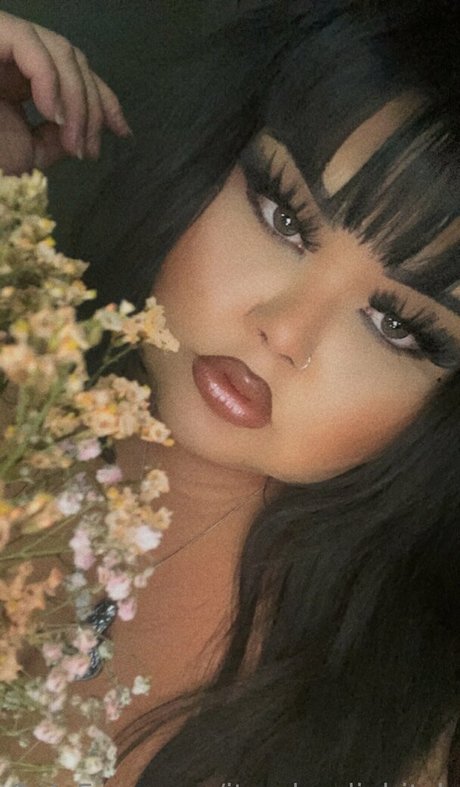 its claudiabitch erotic pornstar picture