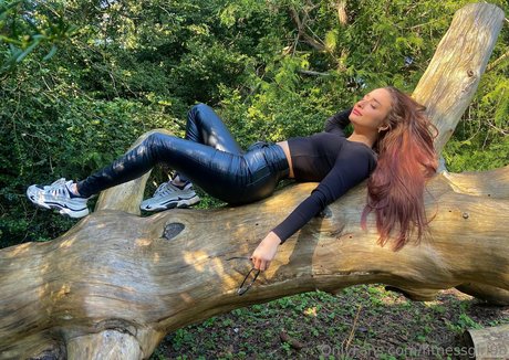 blonde petite onlyfans perfect pic