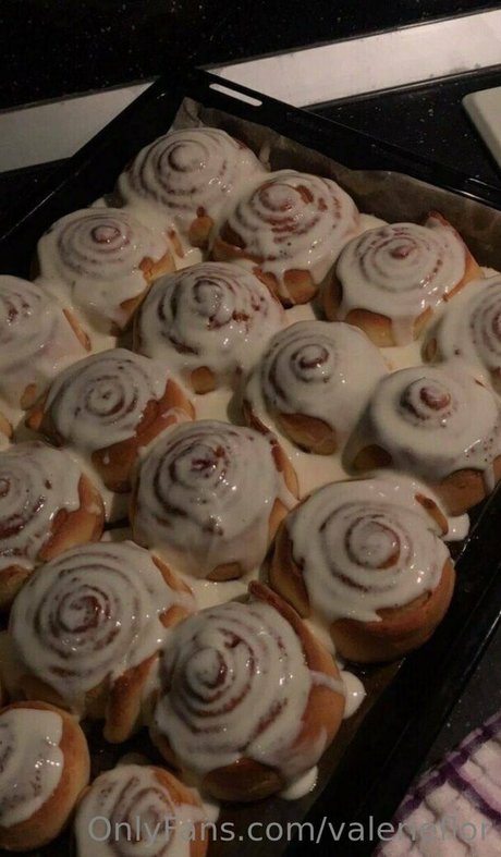 valerieflor model exclusive img