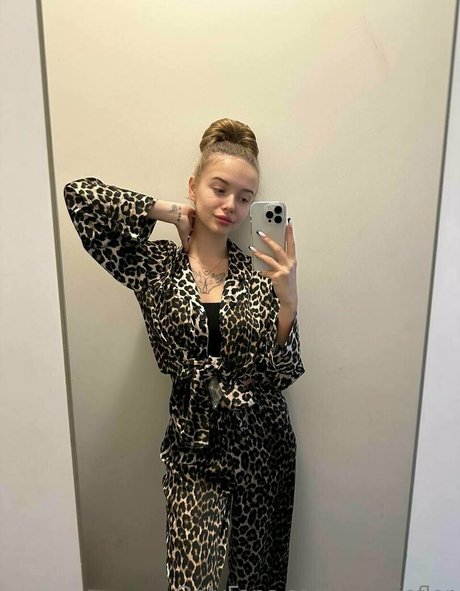 valerieflor star erotic img