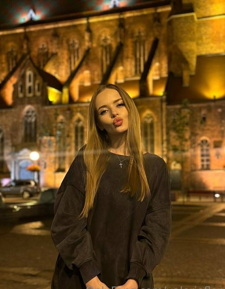 mirror selfie onlyfans nice photo