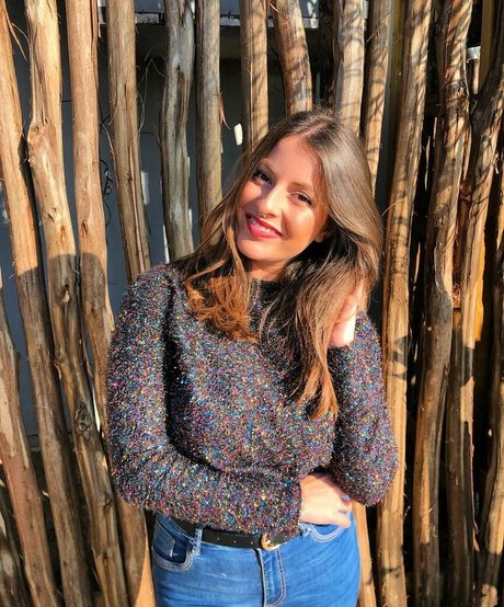 hairy legs onlyfans erotic picture