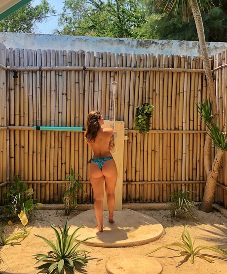 Zhanet Filipova model pretty image